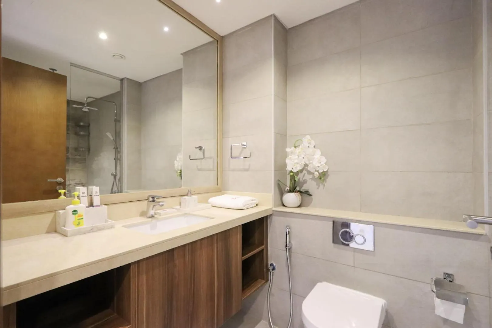 Apartment Livbnb-Premium 1B With Burjalarab Views In Mina Dubai